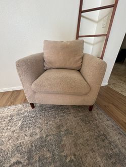 Boucle Sherpa Accent Chair Threshold
