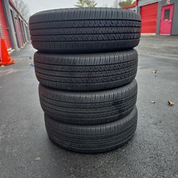 P 245 70 17 Bridgestone Dueler 110T