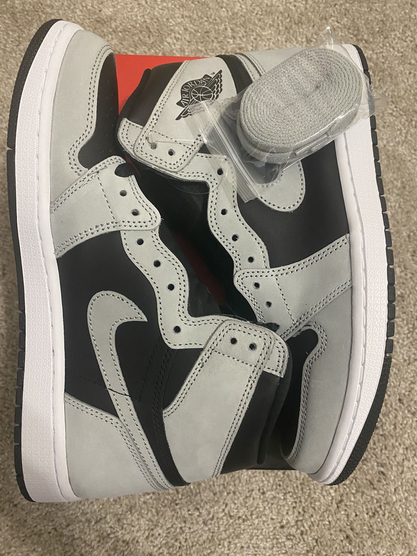 100% Authentic Air Jordan 1 Shadow 2.0 Size 9.5 for Sale in Dallas, TX - OfferUp