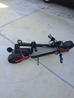 electric scooter Varla eagle one pro