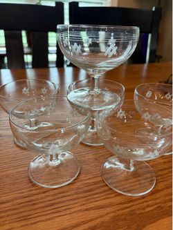 Vintage Set of 6 Criss Cross Cocktail/Desert Glassware