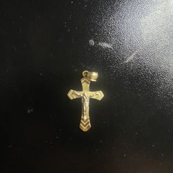 14k  Cross Pendant 