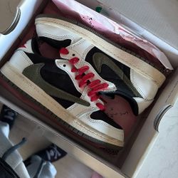Travis Scott Jordan 1 Lows 