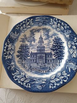 AVON Collectors Plates Lot of 3