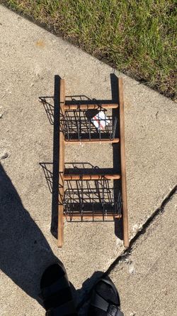 Latter basket