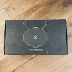 Microsoft Xbox Series X 1TB Console Halo Infinite Limited Edition Bundle