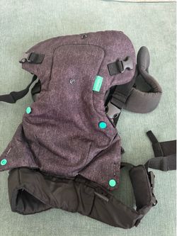 Baby carrier Infantino