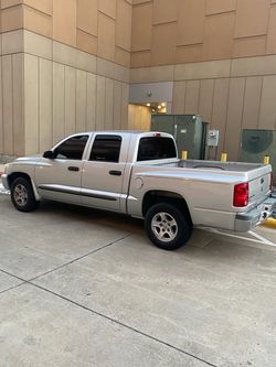 2006 Dodge Dakota v8 engine