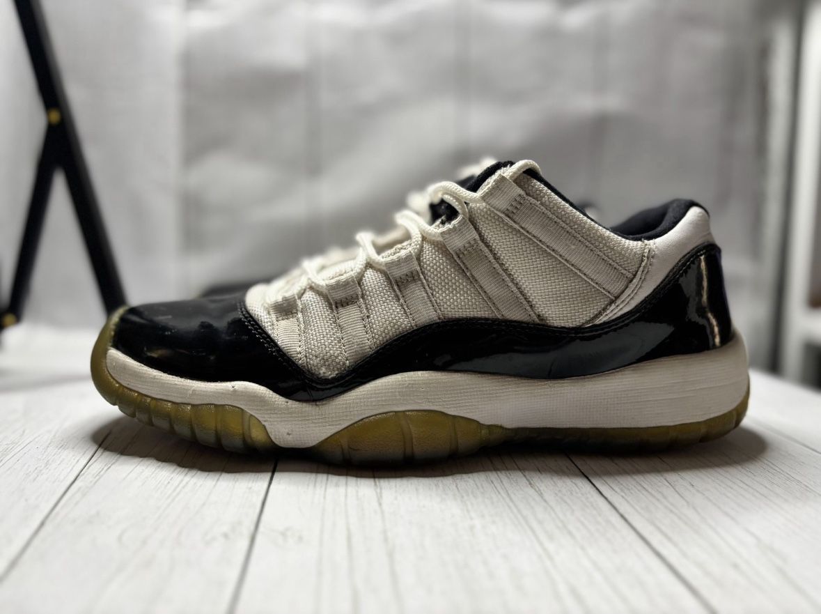 Jordan 11 Low