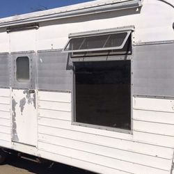 10 trailer projects selling cheap they all need repairs