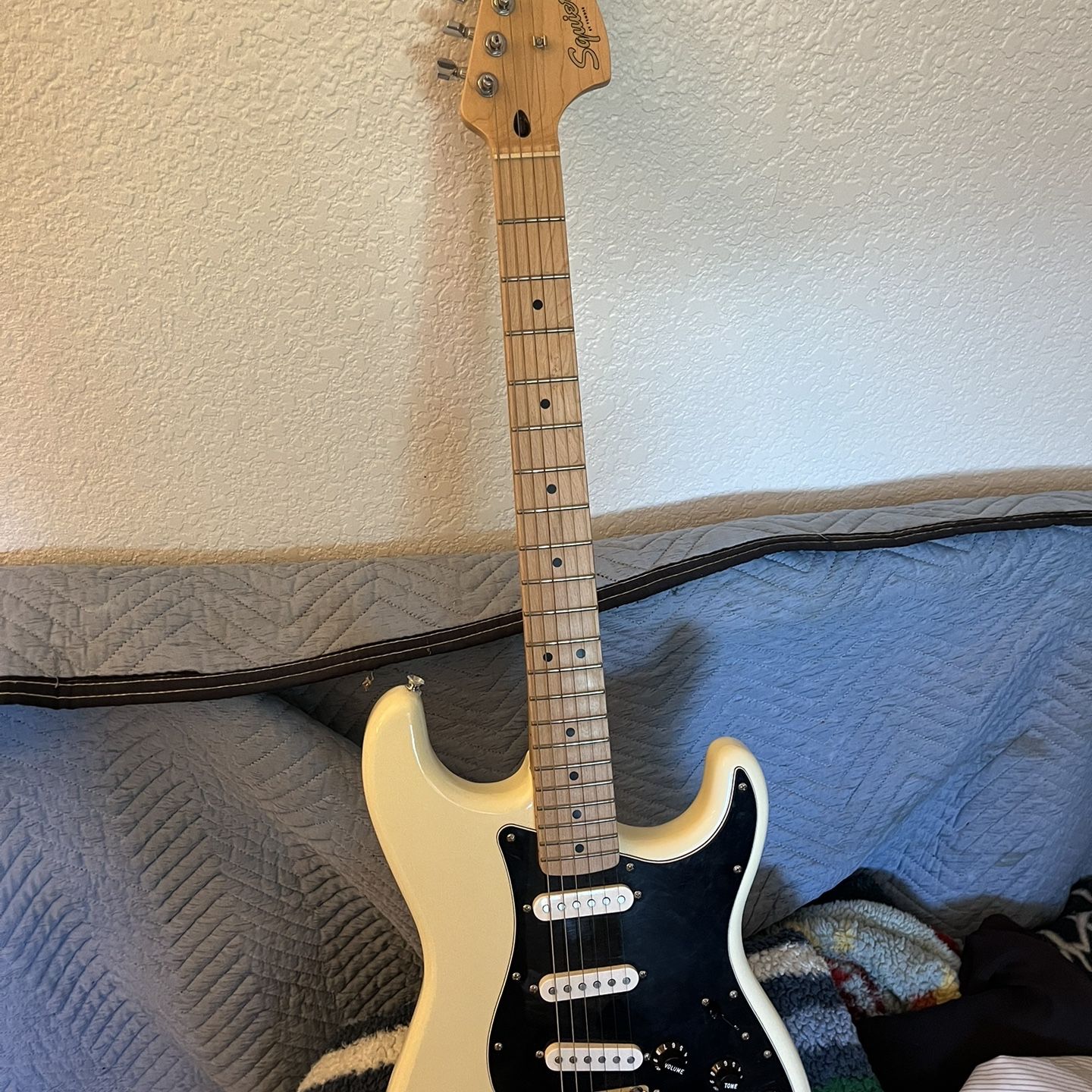 Fender Squire Affinity Strat. 