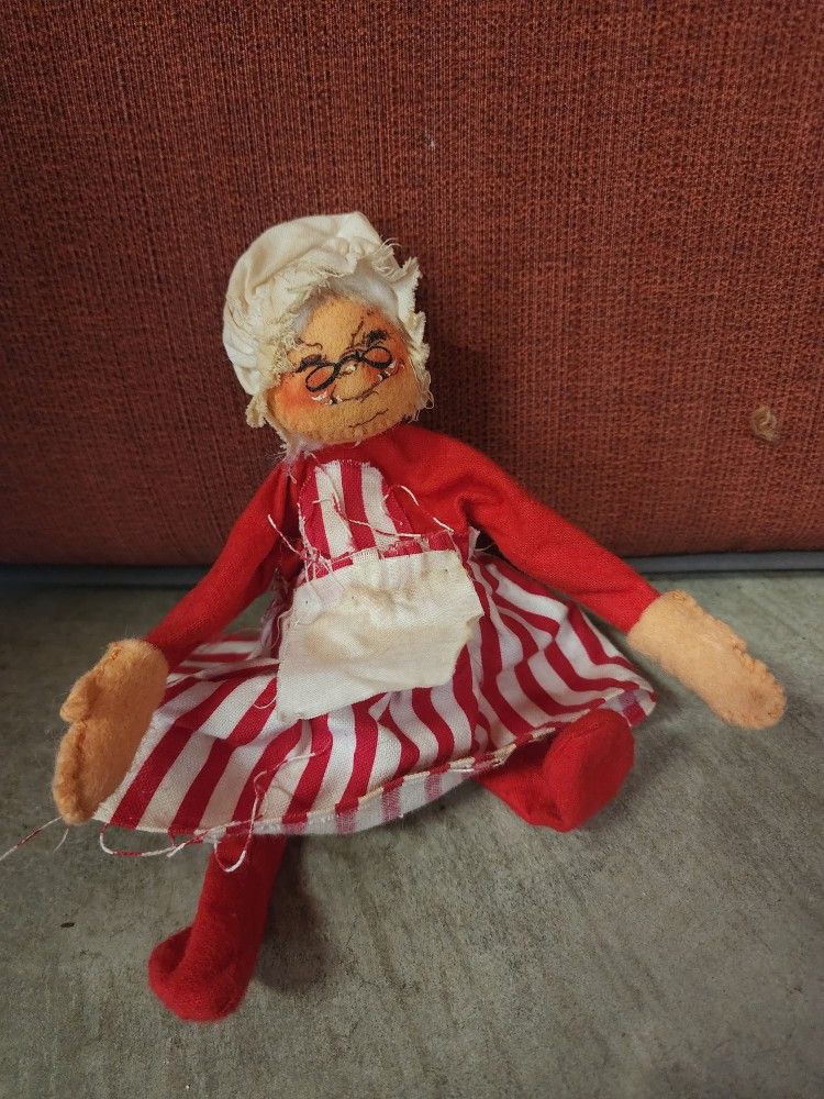 #2 Various Anna-Lees