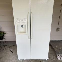 Whirlpool Refrigerator 