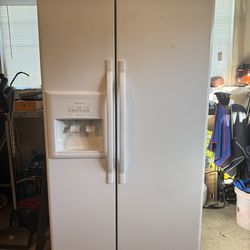 Kenmore Side-by-Side Refrigerator/Freezer