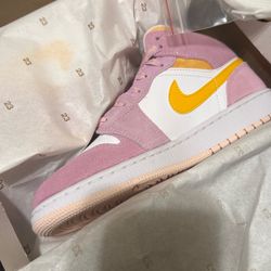 Nike Jordan Arctic Pink Size 5.5 Women $80