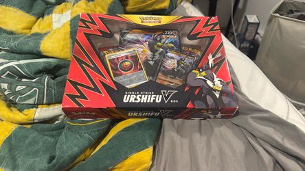 Pokemon Urshifu Single Strike box 2021 Rare