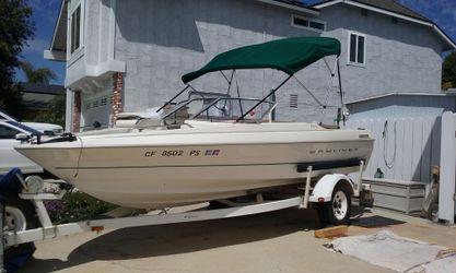 2000 Bayliner Capri Fishing / Ski boat
