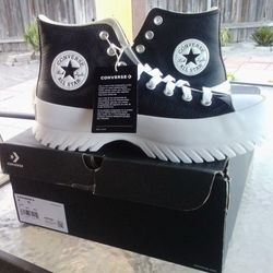 Converse Platform Leather Sneakers
