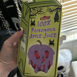 Betsy Johnson 100% Poisonous Apple crossbody Halloween purse