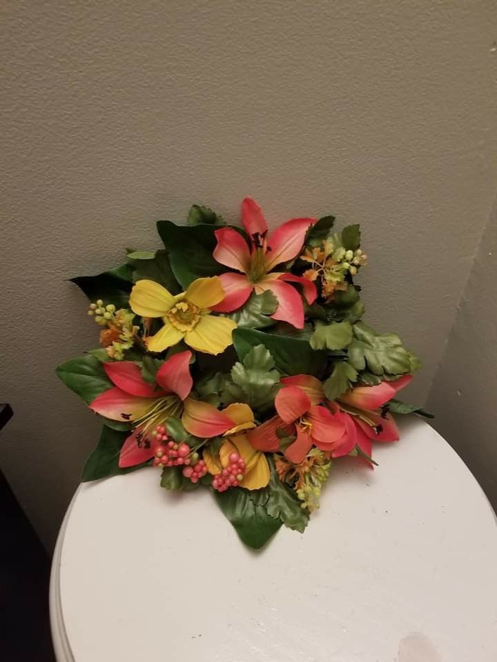 Floral centerpiece
