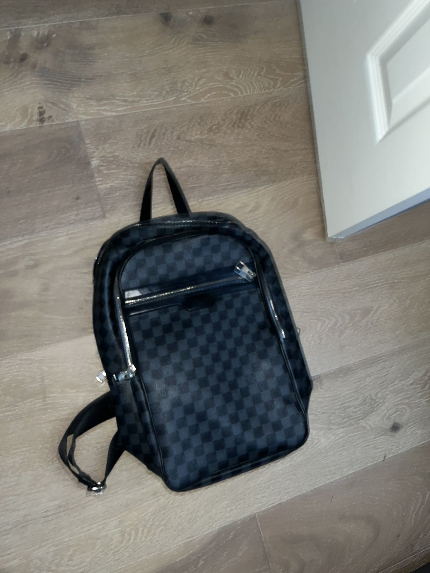 Louis Vuitton Damier Graphite Michael Backpack NV2 for Sale in San