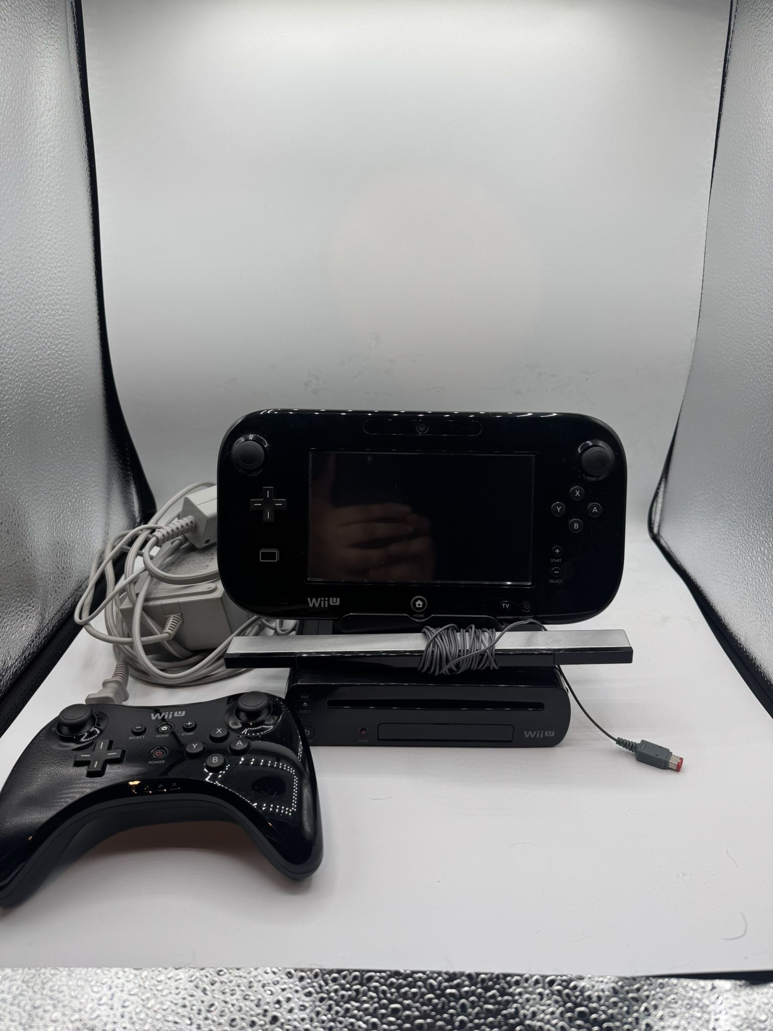 Wii U Complete With pro controller