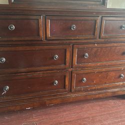 Drawer Dresser 