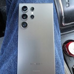 Samsung S24 Ultra.  256. GB.  Carrier  Is T-Mobile 