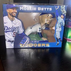 mookie betts bobblehead