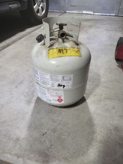 Gas cylinder  good condition