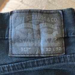 Levi’s 513 Black Jeans W32 L32. Used In Good Shape .$15.