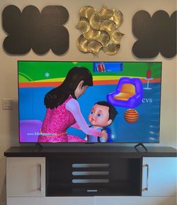 Large Flat Screen LED TV TCL brand 75 inch