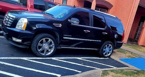 2011 Cadillac Escalade