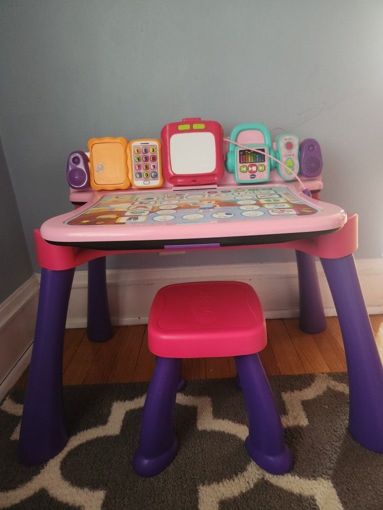 VTech Learn & Discover Desk Activity Table
