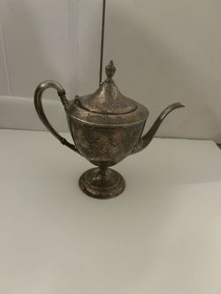 Meriden S P Co International Tea Pot Silver Plated