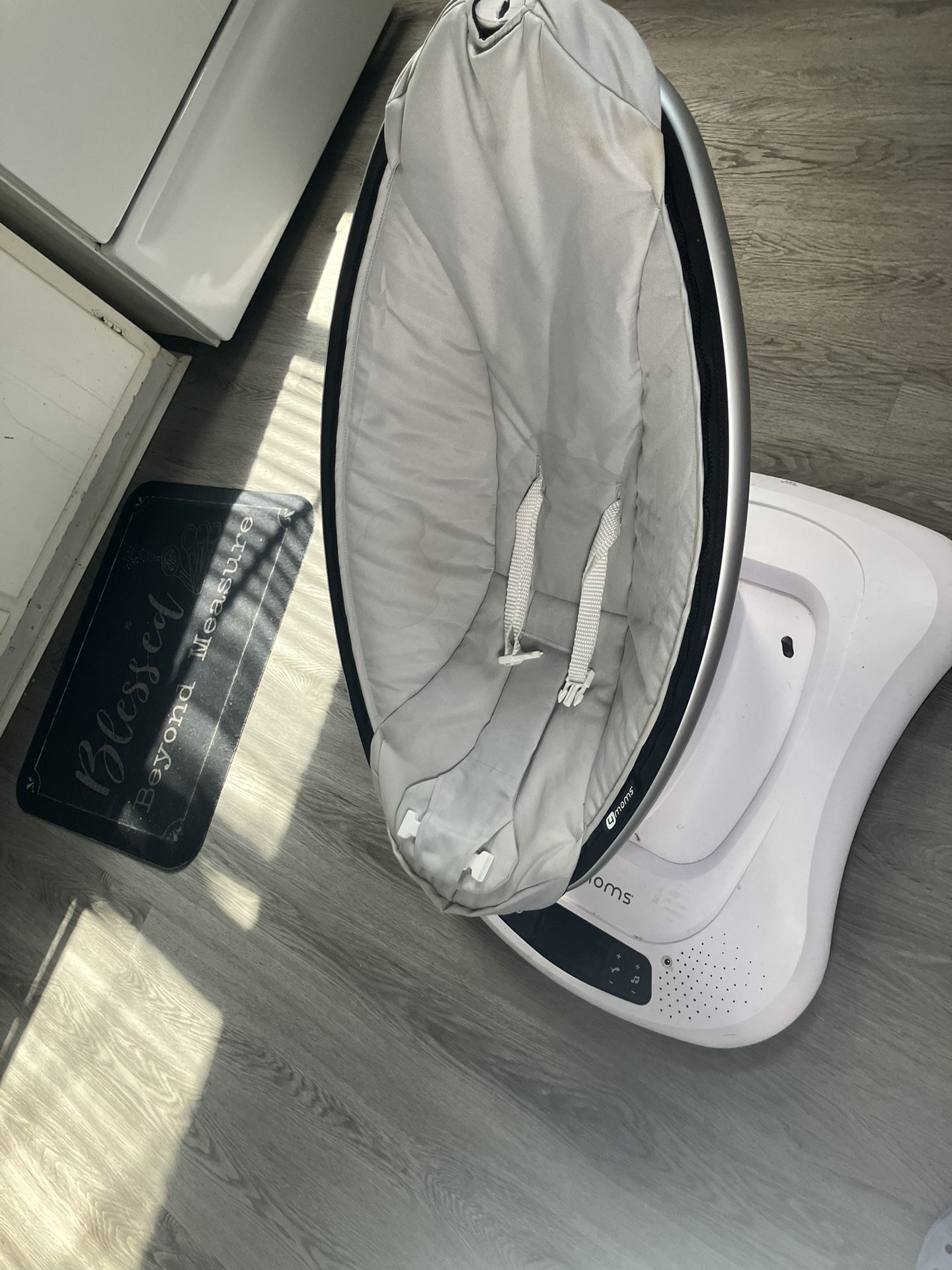 4Moms Mamaroo Swing