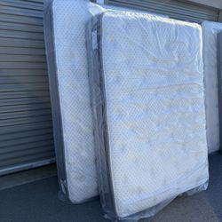 QUEEN SIZE MATTRESS MIDNIGHT FET 14'