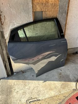 Toyota Prius 2023-2025 Doors