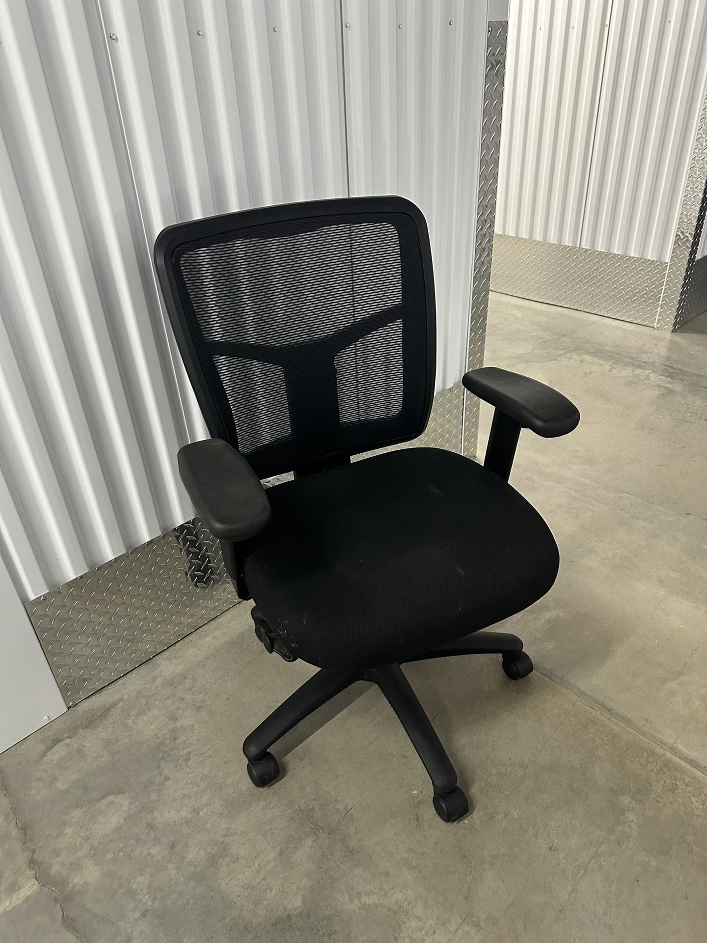 Black Office Chair 