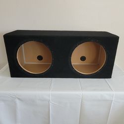 Speaker box for two 12" speakers