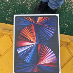 12.9 Inch. iPad Pro Box Only 