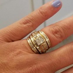 Gold Ring 