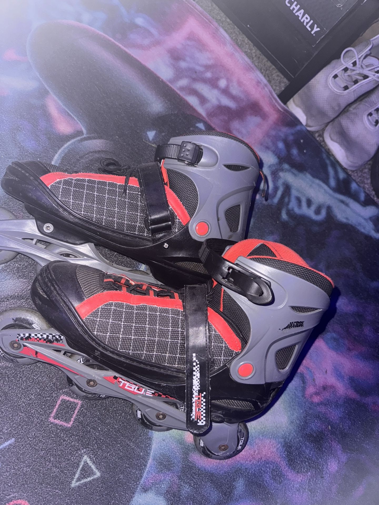 True's rollerblades