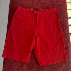 DC Shoes men\'s Roomy Shorts size 32. for Sale in Frostproof, FL - OfferUp