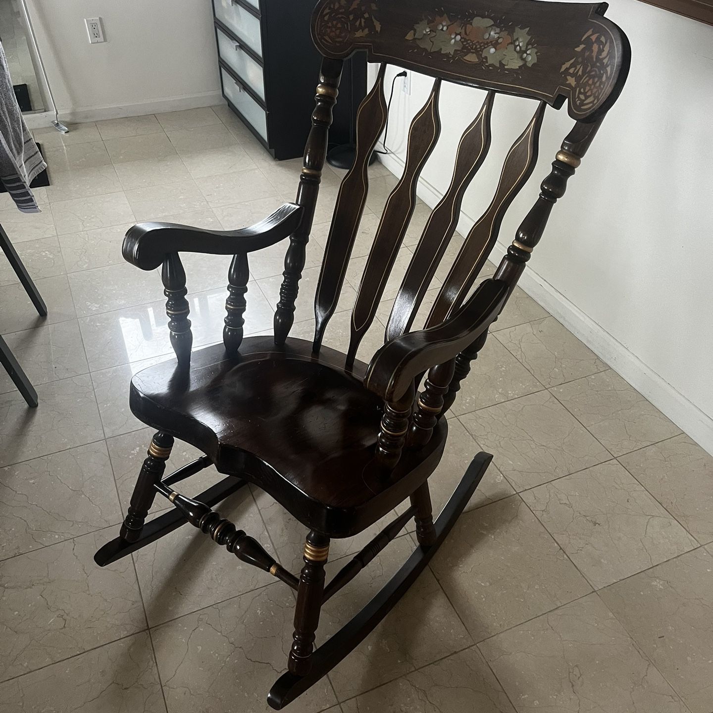 Rocking Chair 