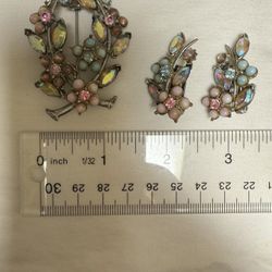 Vintage Florenza Silver Tone Floral Pastel Aurora Borealis Brooch And Earrings Set 