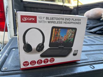 Portable DVD player with wireless headphones new in box