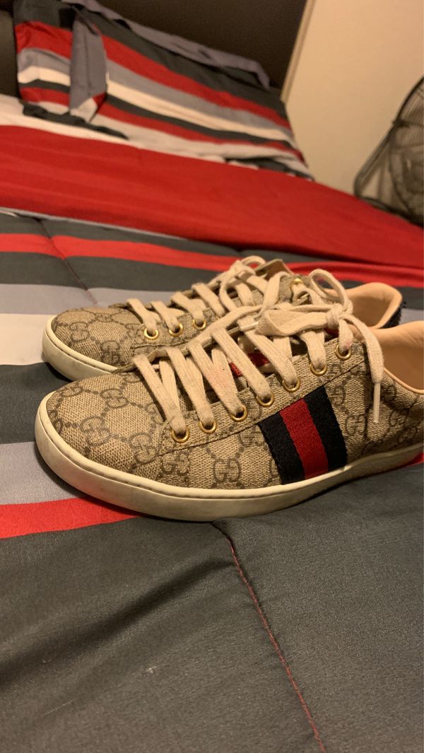 Gucci shoes for Sale in Humble, TX - OfferUp