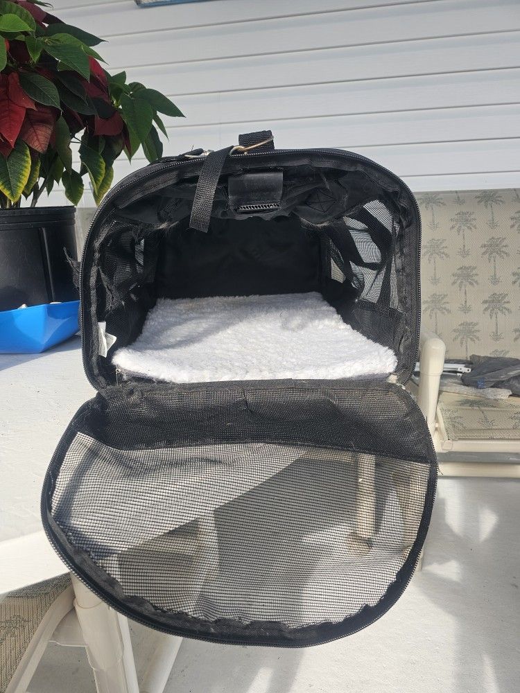 Medium Pet Carrier