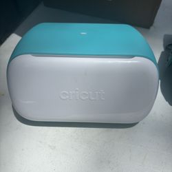 Cricut 
